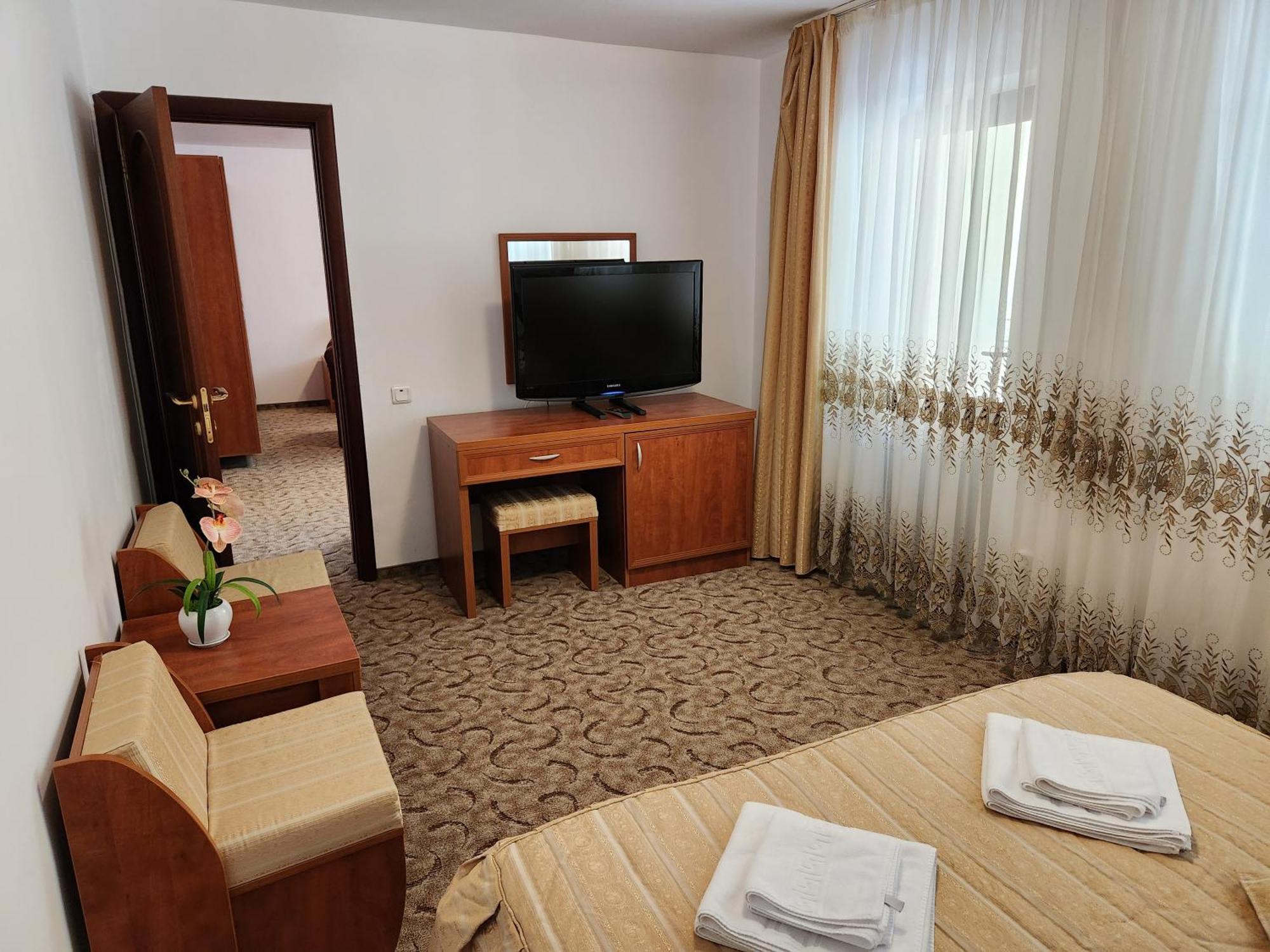 Casa Minerva Hotel Buşteni Exterior foto