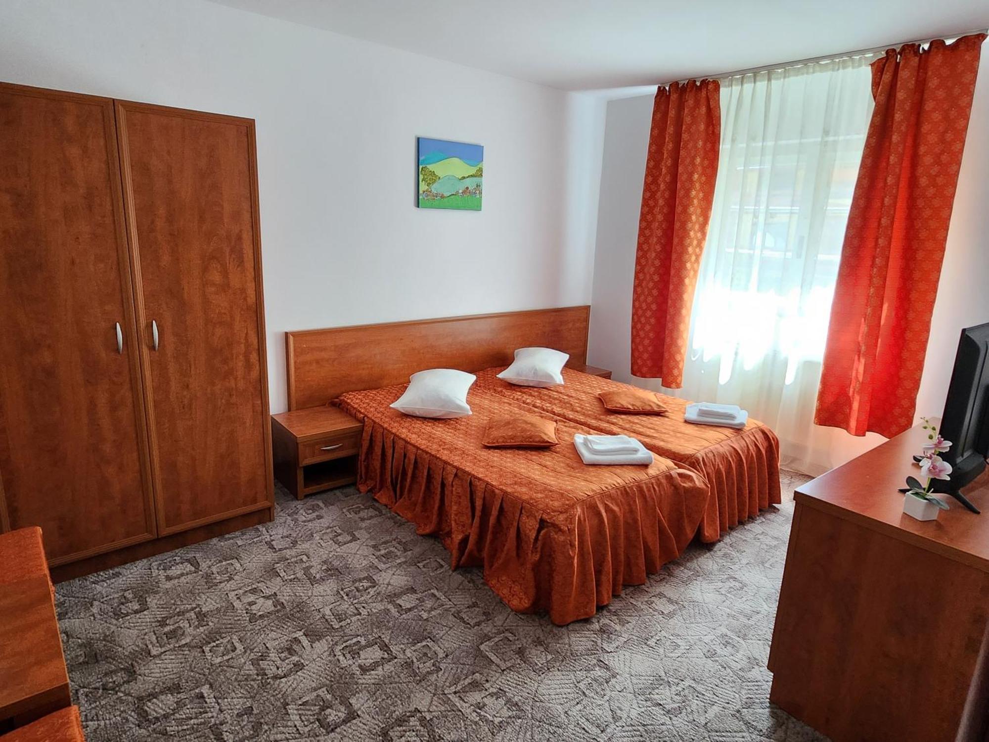 Casa Minerva Hotel Buşteni Exterior foto