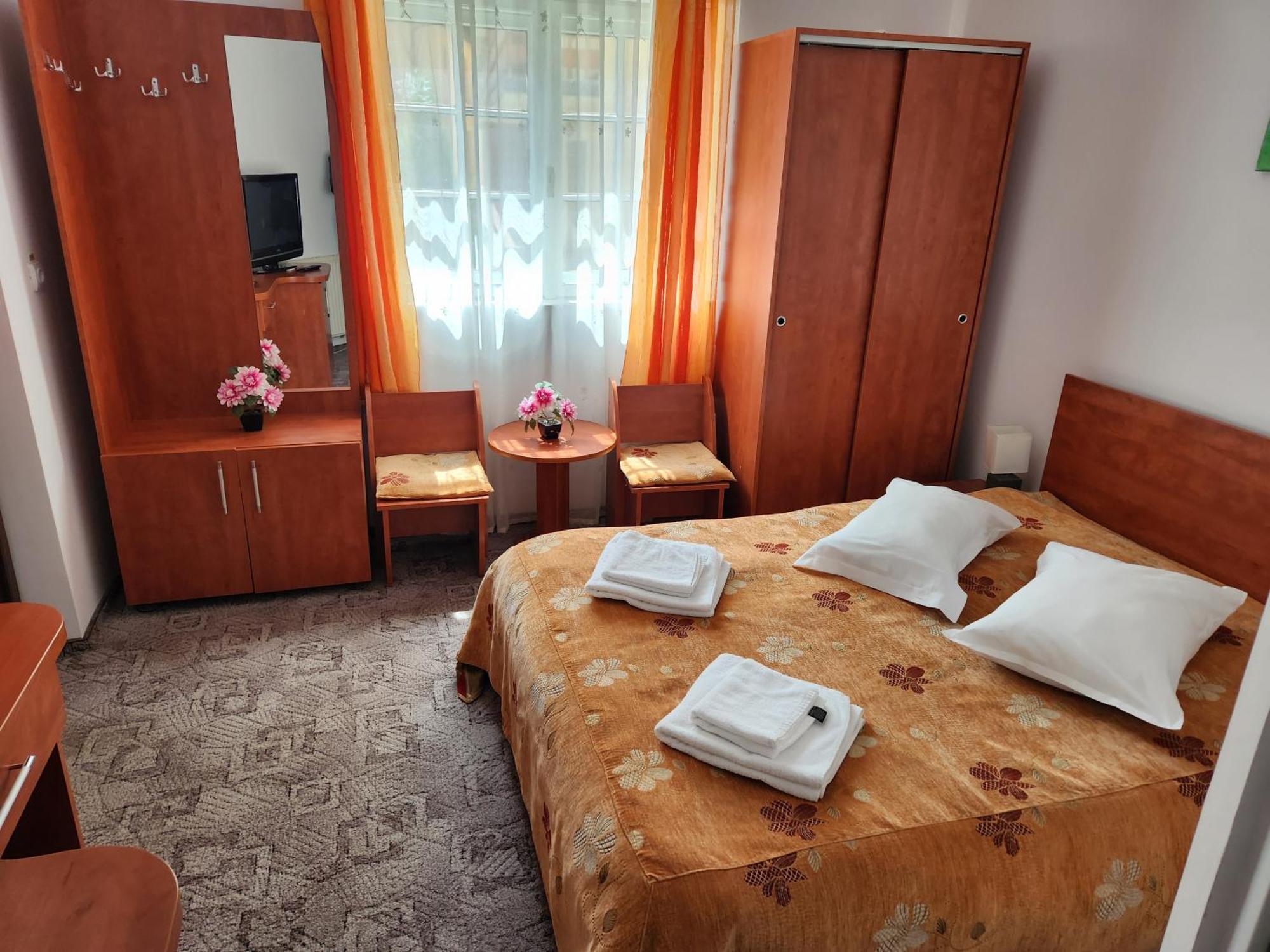 Casa Minerva Hotel Buşteni Exterior foto