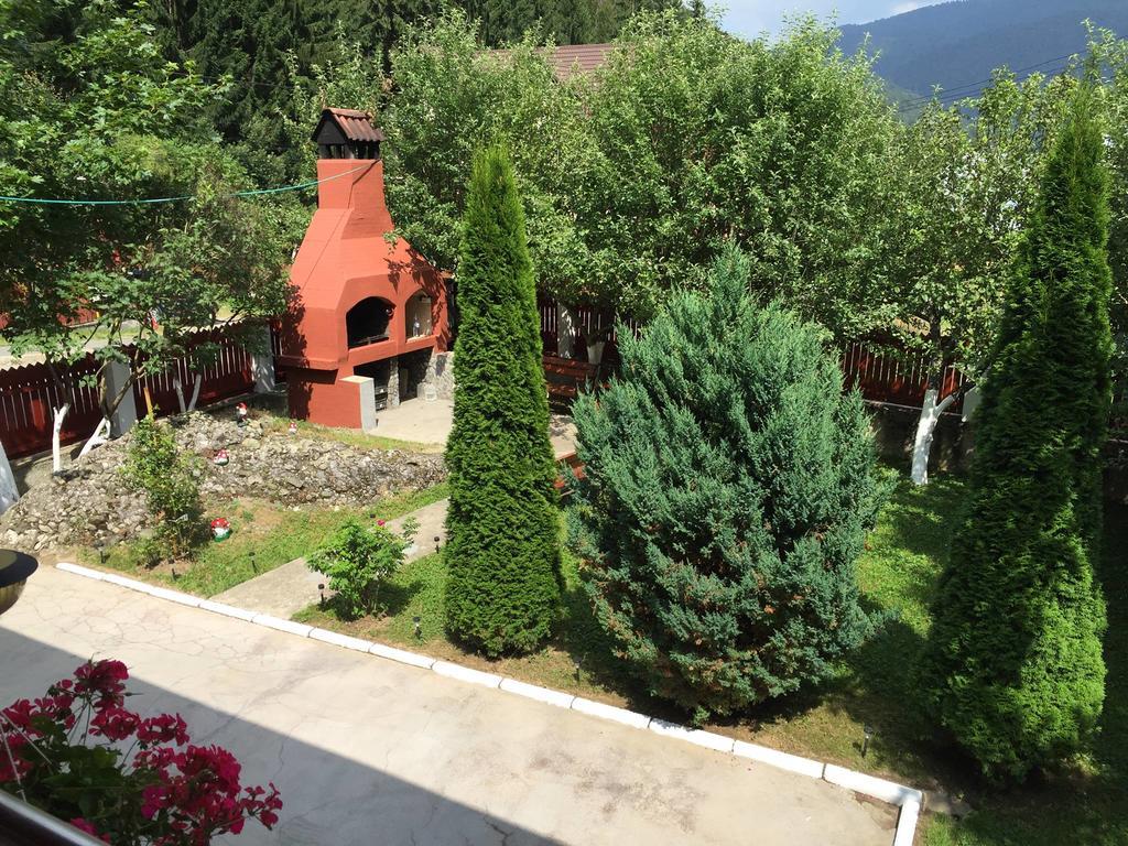 Casa Minerva Hotel Buşteni Exterior foto
